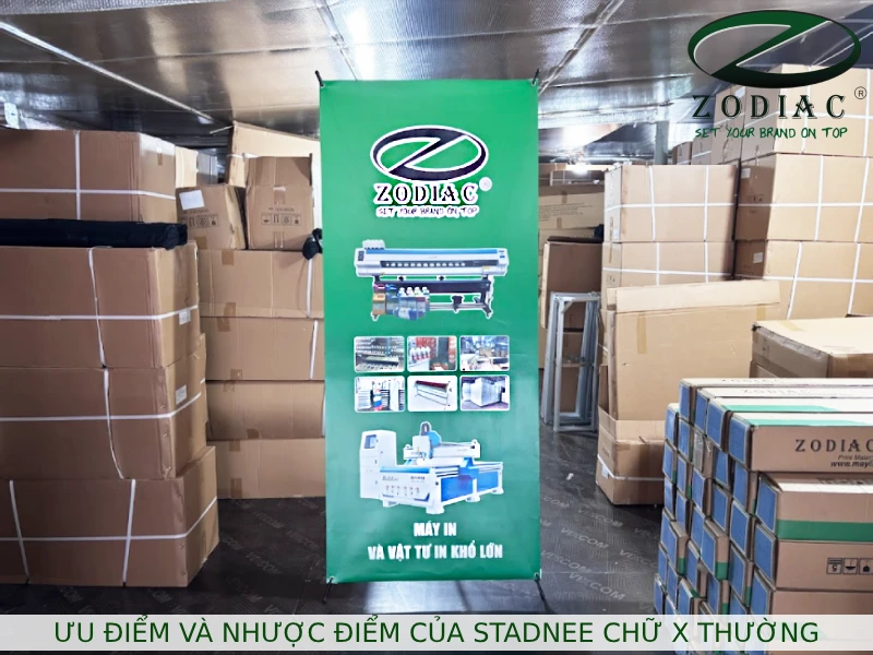Ưu điểm và nhược điểm của standee chữ X thường