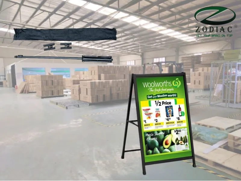 Chân standee uy tín giá tốt tphcm