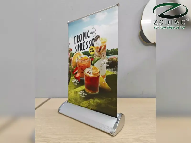 Standee cuốn để bàn tại ZODIAC