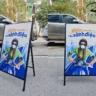 Standy Hay Standee Tên Gọi Nào Đúng