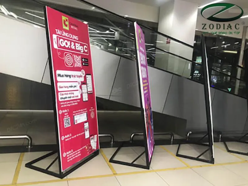 standee chân sắt quảng cáo dịch vụ