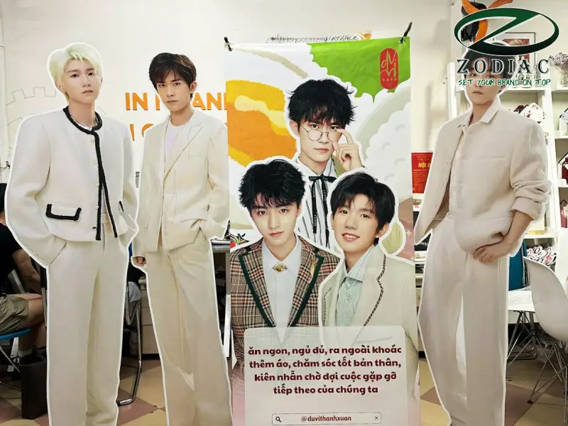 Standee hình người tại ZODIAC