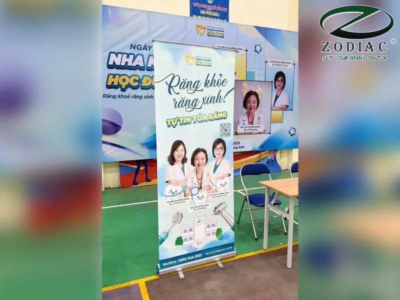 Standee nha khoa quảng cáo dịch vụ tại ZODIAC