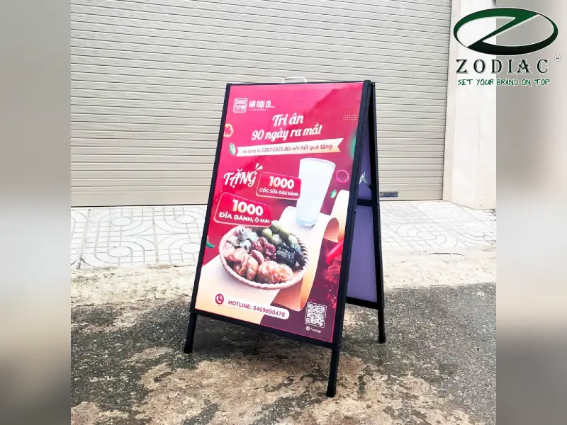Standee nhà hàng hai mặt tại ZODIAC