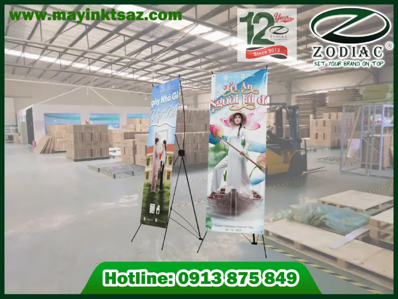 Standee 20_11 tại ZODIAC