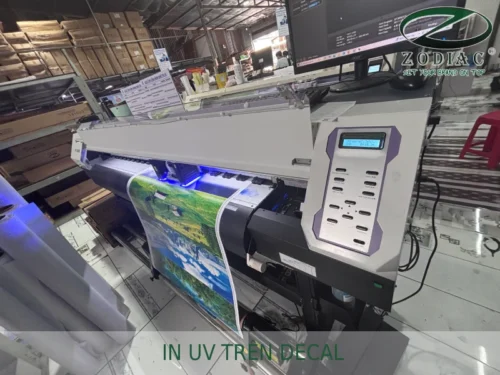 In UV trên decal: Phù hợp với trường hợp nào